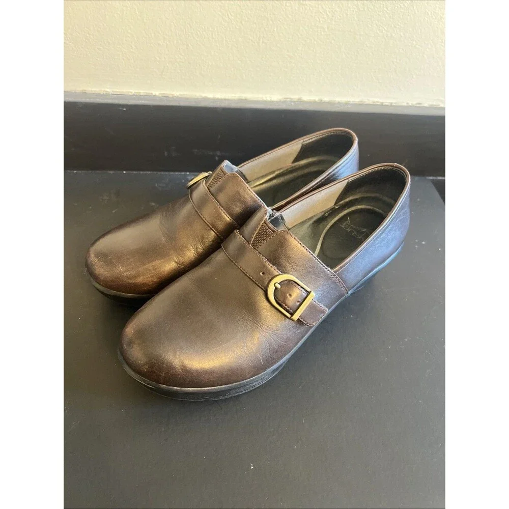 Dansko Jane Clog, brown leather slip on shoe,‎ size 38 (7.5-8 US) - Picture 2 of 7